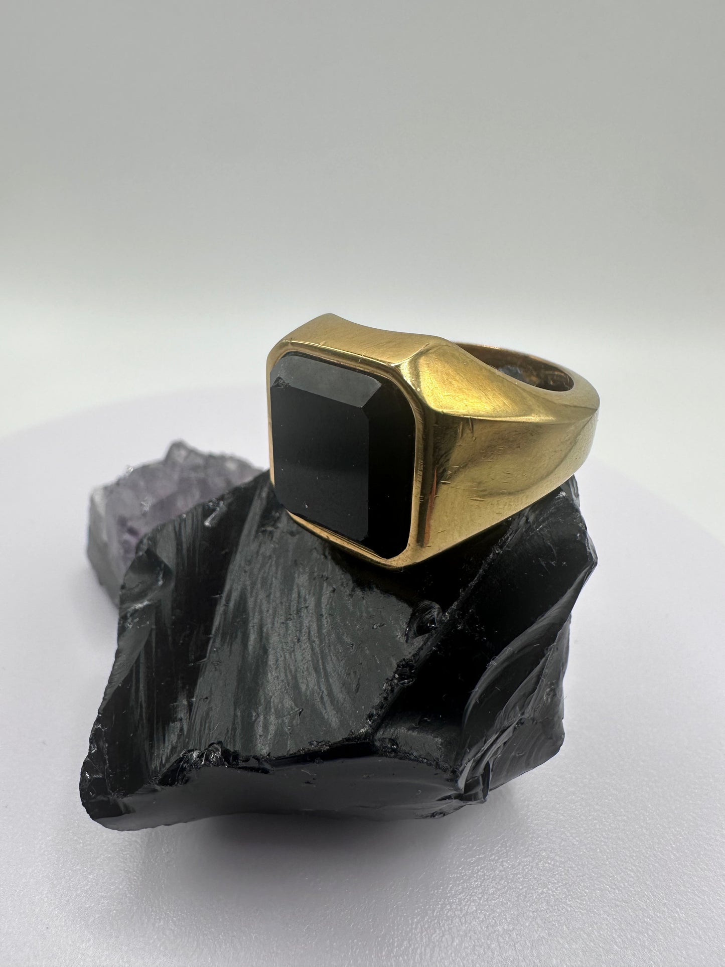 BLACK ONYX RING GOLD