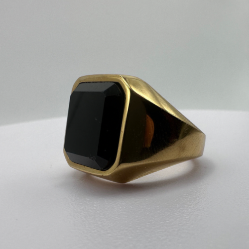 BLACK ONYX RING GOLD