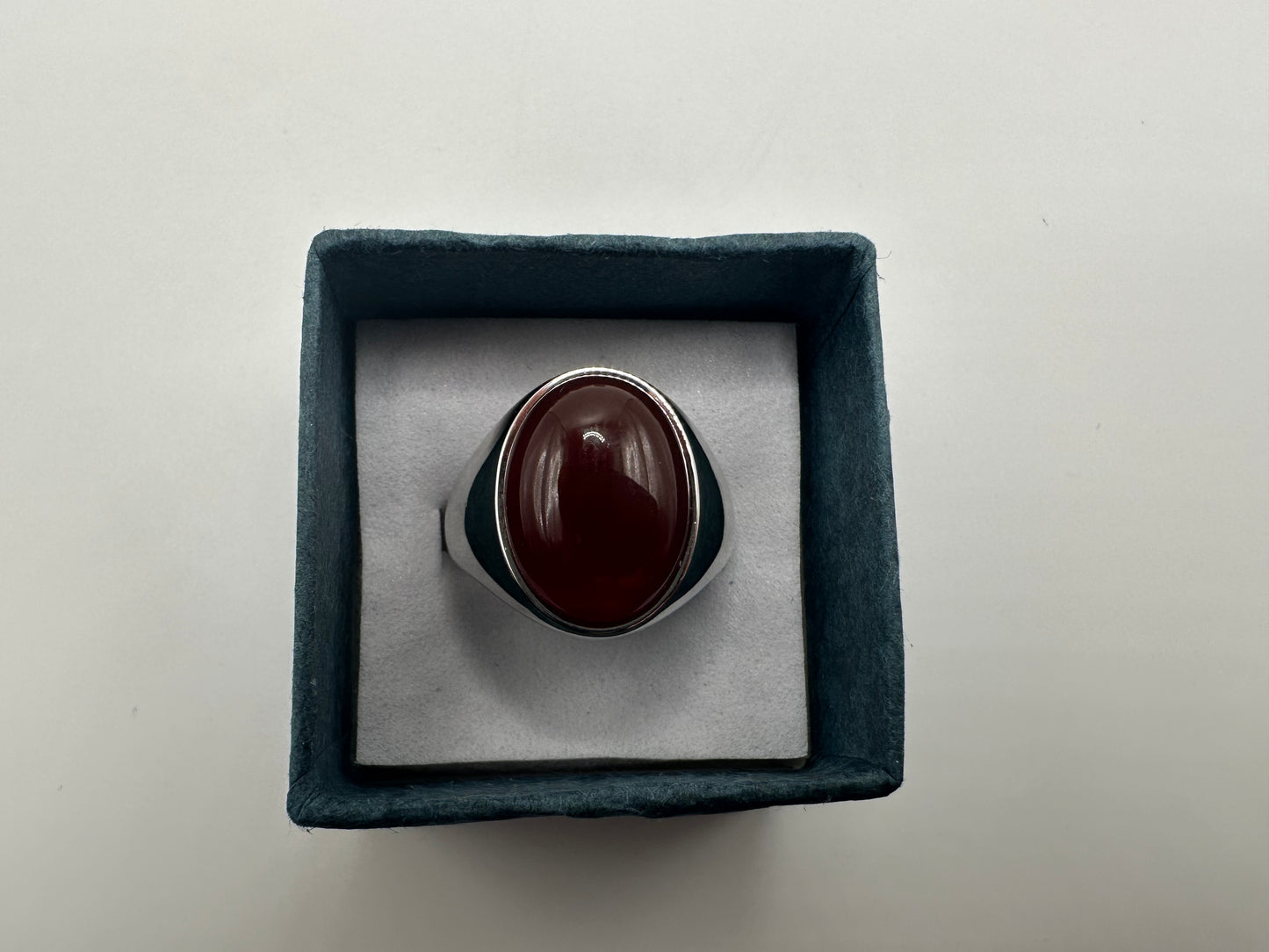 SIGNET RING RED ACHAT STONE