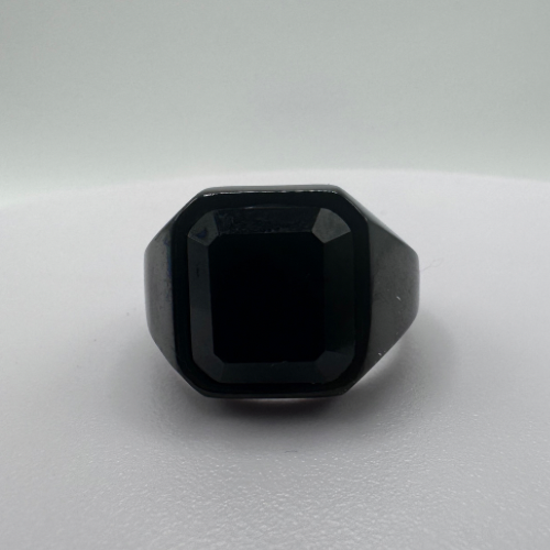 SIGNET RING BLACK ONYX ALL BLACK