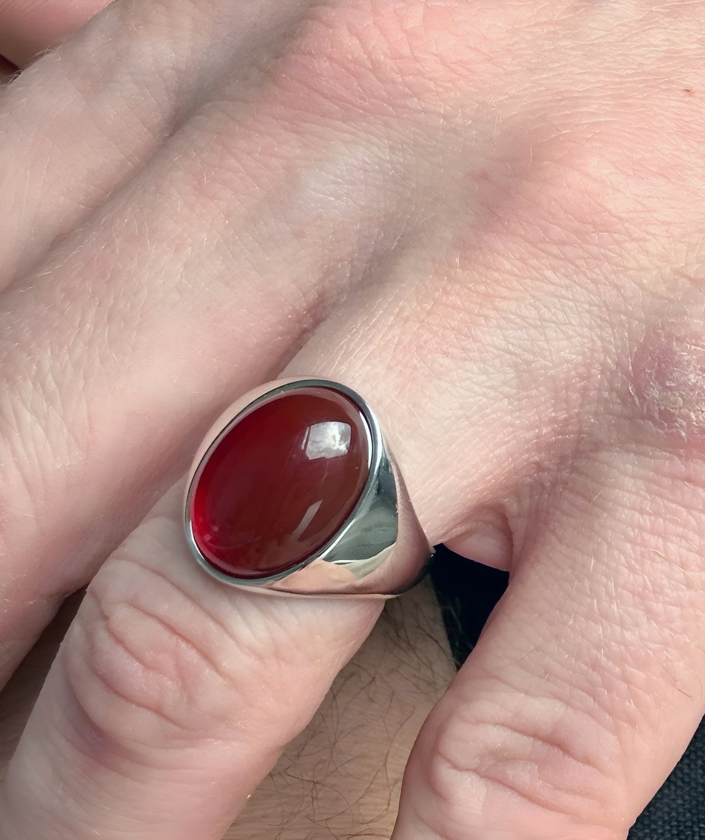 SIGNET RING RED ACHAT STONE