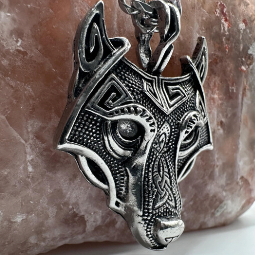 VIKING WOLF PENDANT